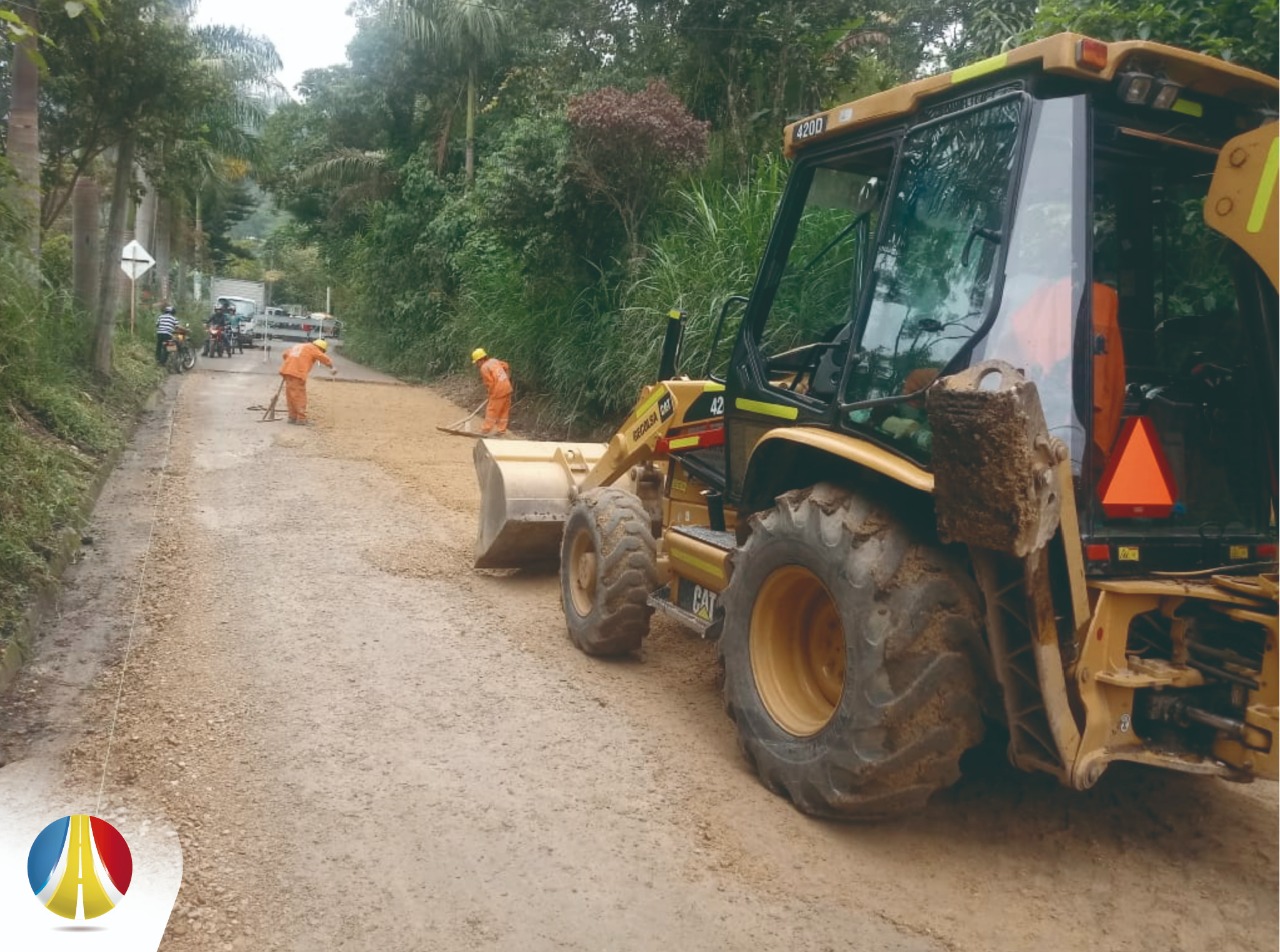 ICCU trabaja por mejorar los corredores viales de Cundinamarca

