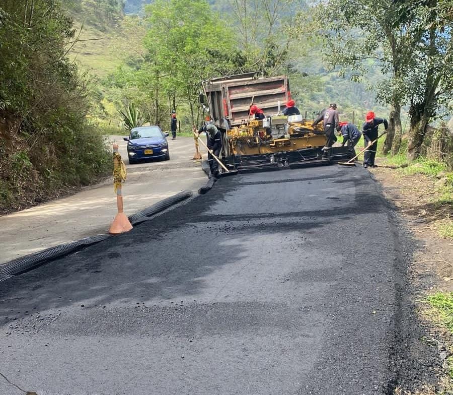 Más de $5.262 millones para mantener vías en Cundinamarca
