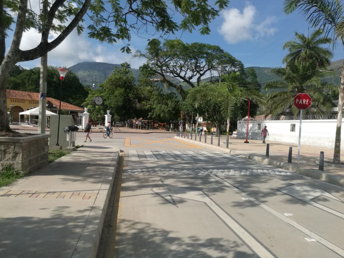 Mejoramiento de la Avenida Colombia en Apulo