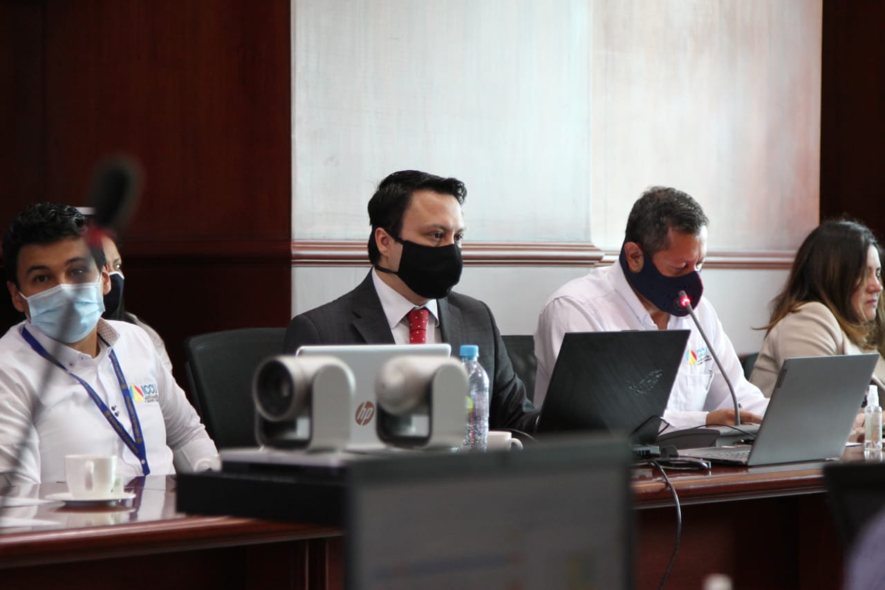 Cundinamarca tendrá más maquinaria para atender la red vial