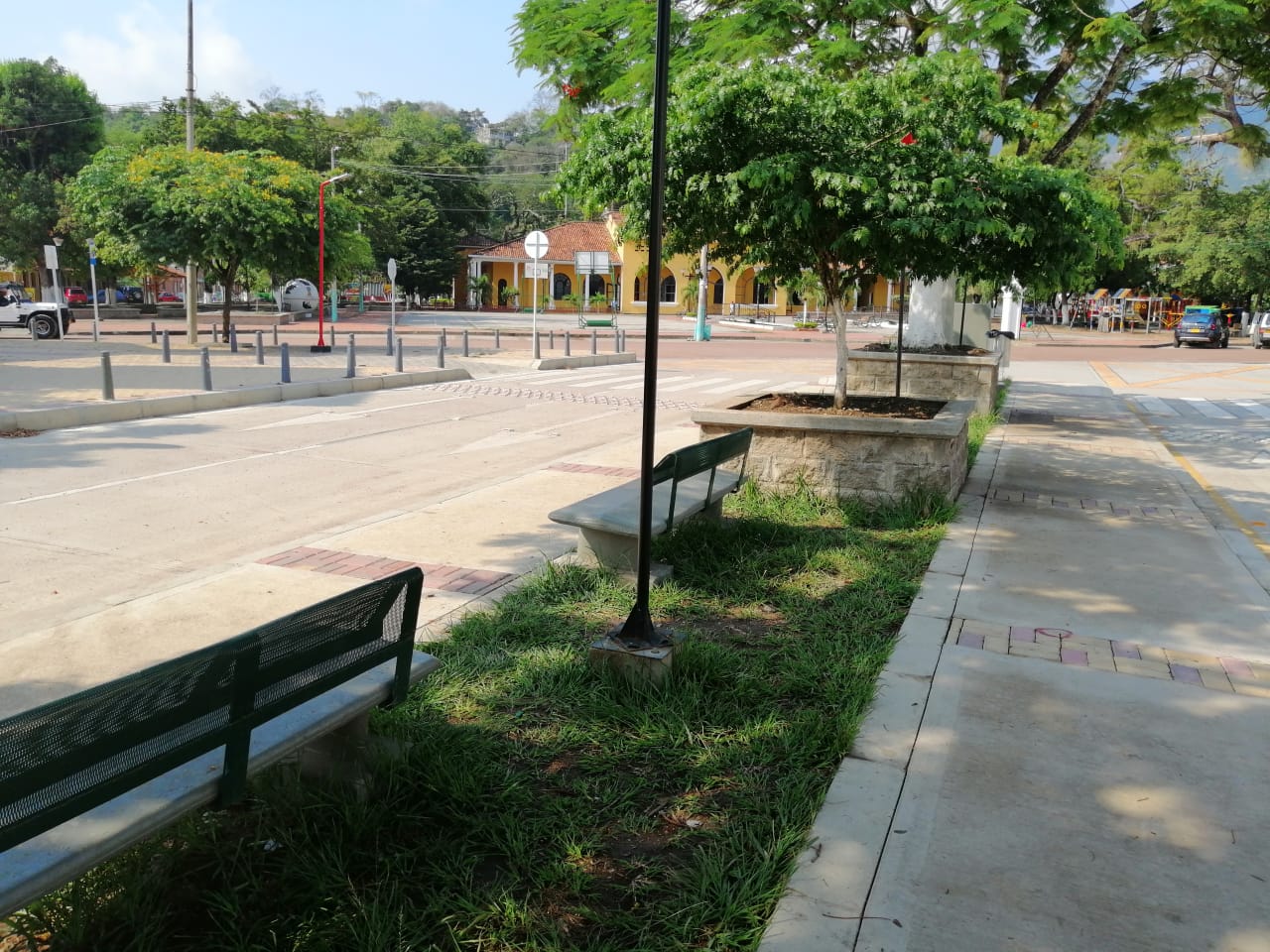 Mejoramiento de la Avenida Colombia en Apulo